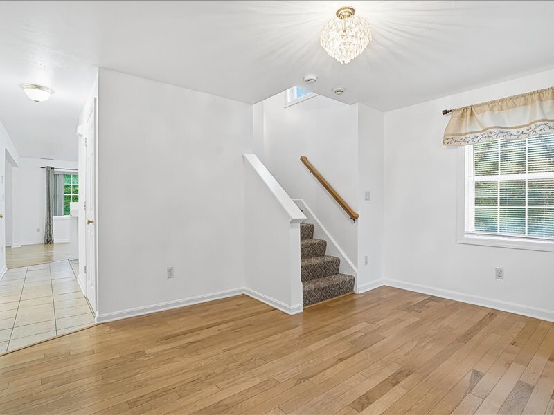 Building Photo - 20 Frongillo Farm Rd