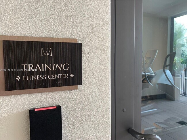 Building Photo - 301 Altara Ave