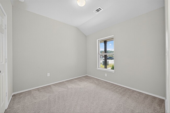 Building Photo - 15171 Willow Tree Ln