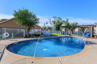 Building Photo - FoxFire Apartments