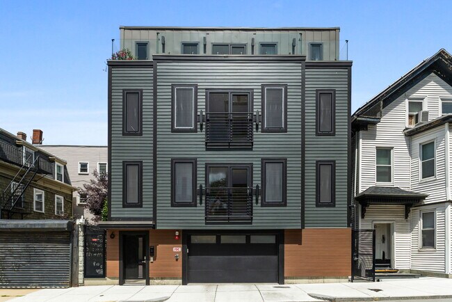 Building Photo - 6 Devine Wy