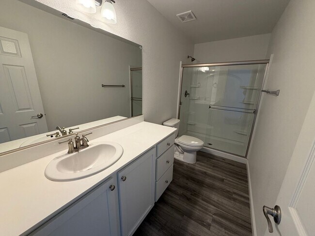 Building Photo - Low Maintenance 3 Bedroom Home in South Reno!