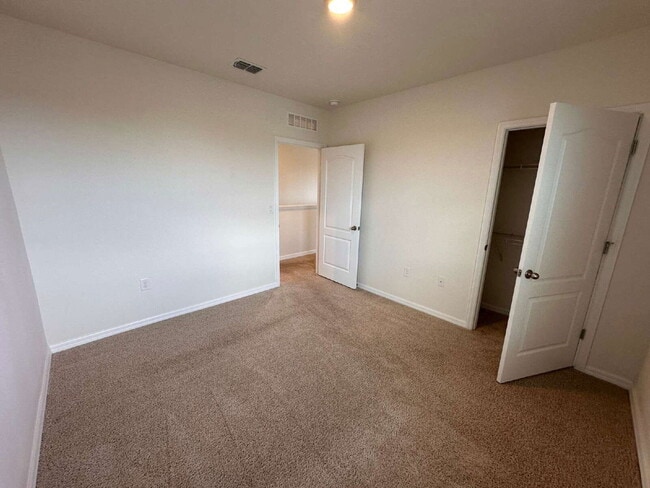 Building Photo - 4186 Looking Glass Pl