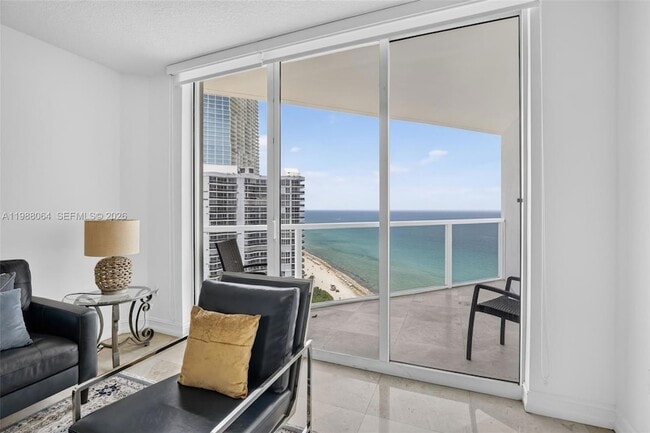 Building Photo - 16699 Collins Ave