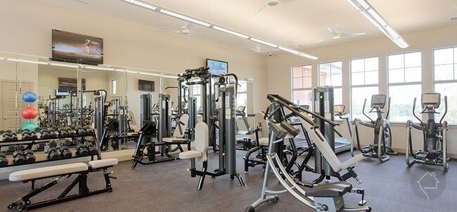 Building Photo - 9520 Spectrum Dr