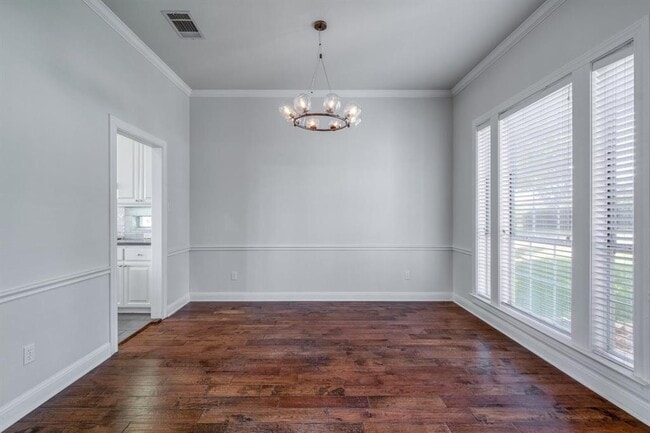 Building Photo - 9215 Spicebrush Dr