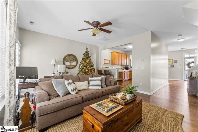 Building Photo - 132 Xander Dr