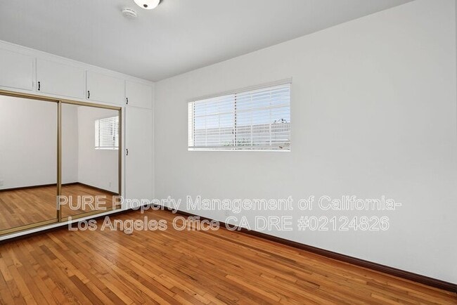 Building Photo - 4619 W 133rd St