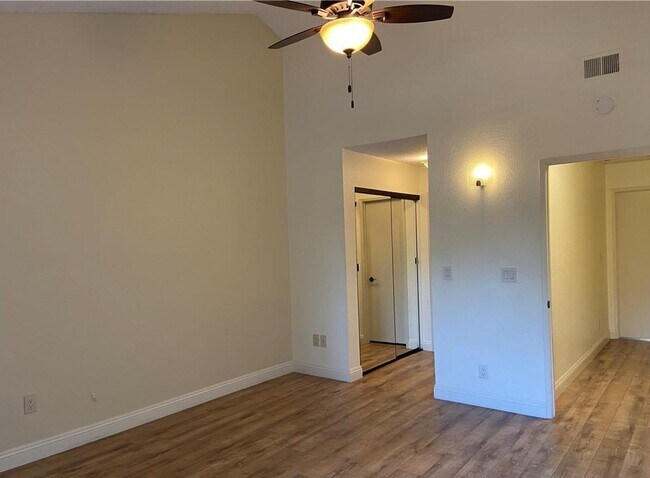 Building Photo - 16602 Algonquin St