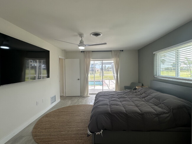 Building Photo - Beautiful 2-bedroom, 2-bathroom in Rotonda...
