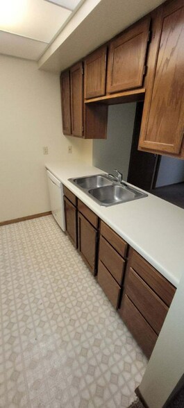 Building Photo - 1011 K St