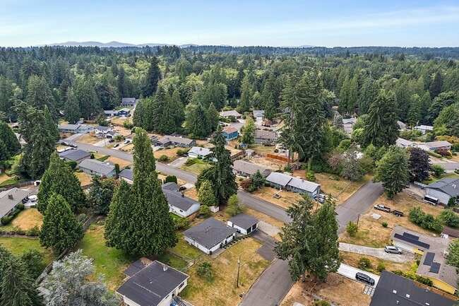 Building Photo - Woodland Creek Rambler on Corner lot with large yard