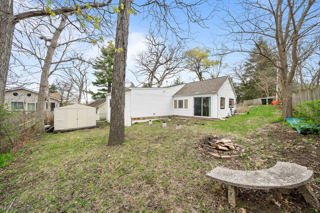Building Photo - 801 Spruce St