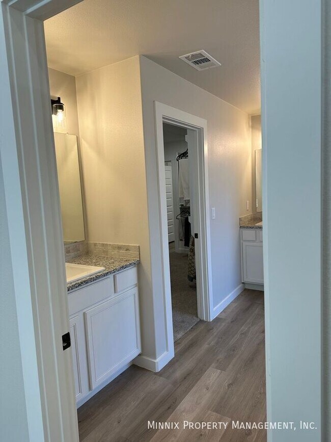 Building Photo - 2923 137th St