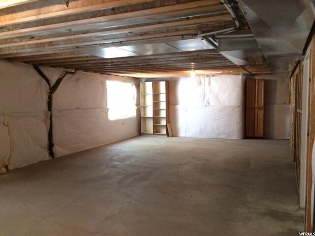 Building Photo - 717 S Clearwater Ct
