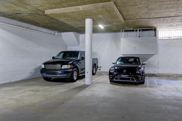 Building Photo - 930 N Louise St