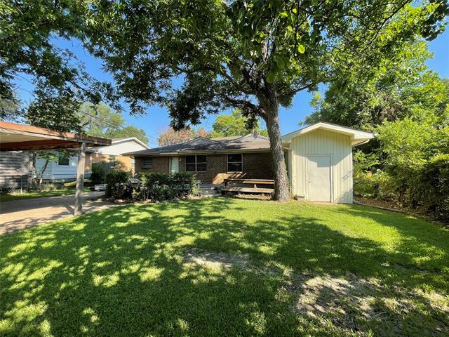 Building Photo - 1303 Northlake Dr