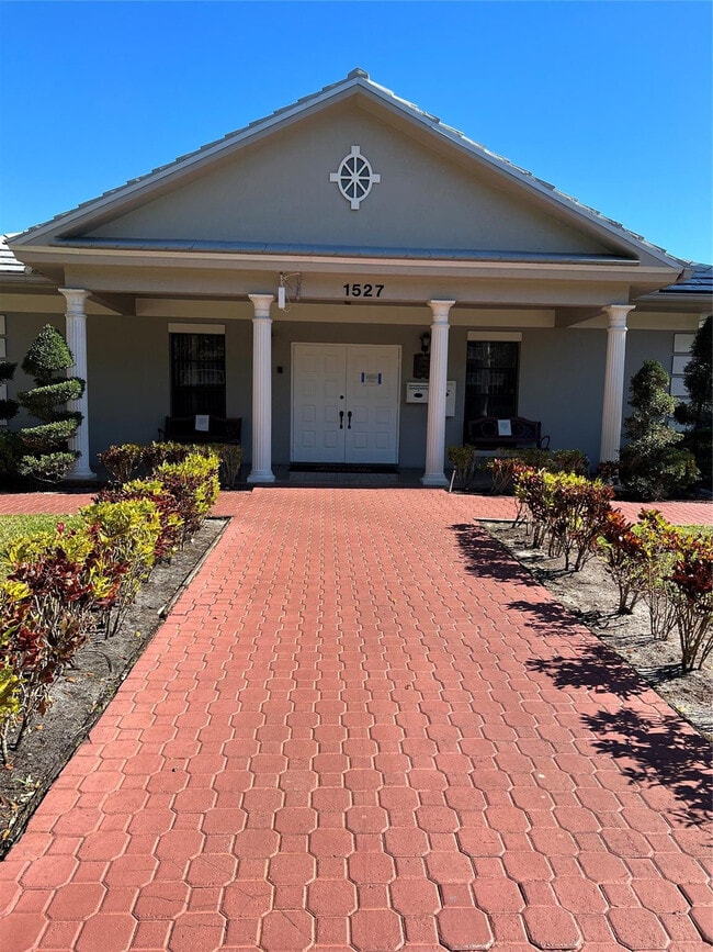 Building Photo - 1526 Whitehall Dr