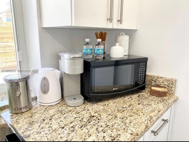 Building Photo - 14036 NW 3rd Ave