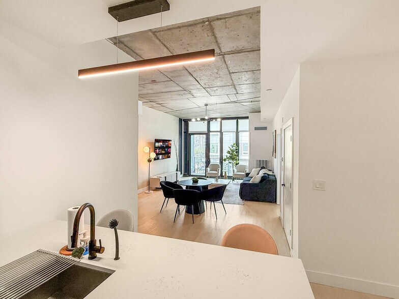 Building Photo - 1247 N 2nd St