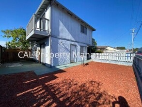 Building Photo - Two bedroom apartment in Seaside, CA