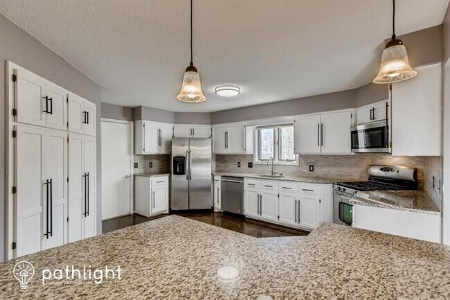 Building Photo - 14355 4Th Avenue N, Plymouth, MN, 55447