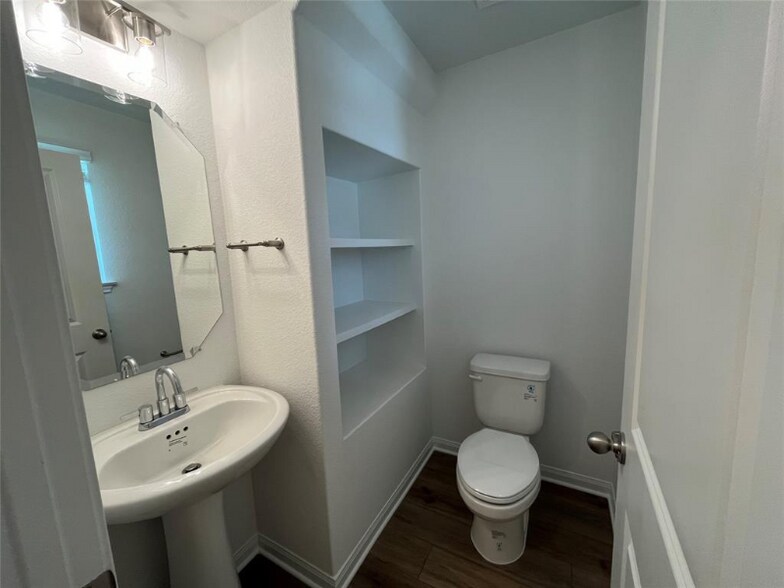 Building Photo - 8521 Wellspring Loop