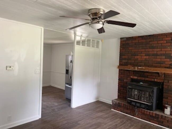 Building Photo - Updated 3 BR in Chesterfield