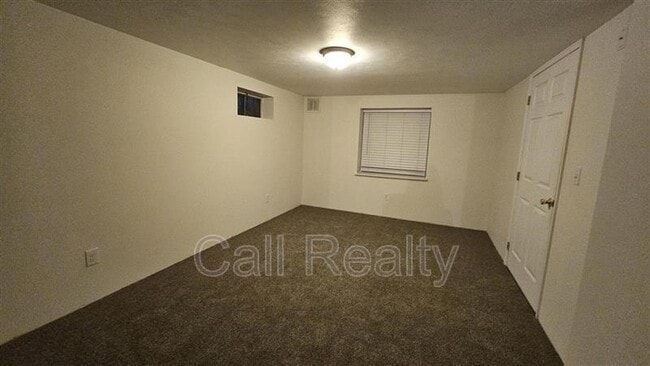 Building Photo - 1222 E Baldwin Ave