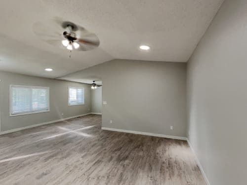 Building Photo - 5717 W 17th St