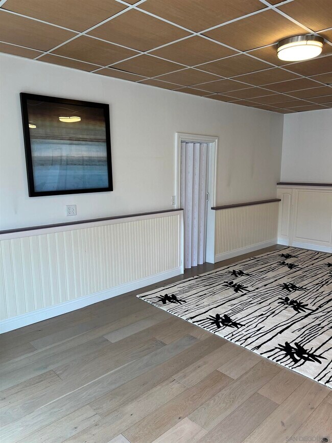 Building Photo - 534 Hoover St