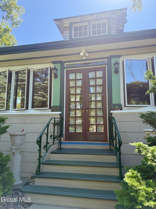 Building Photo - 49 Onderdonk Ave