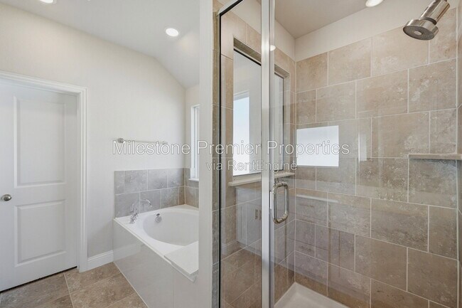 Building Photo - 425 Hoot Owl Hl