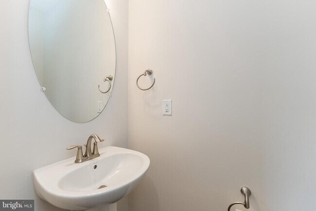 Building Photo - 3679 Duckhorn Way