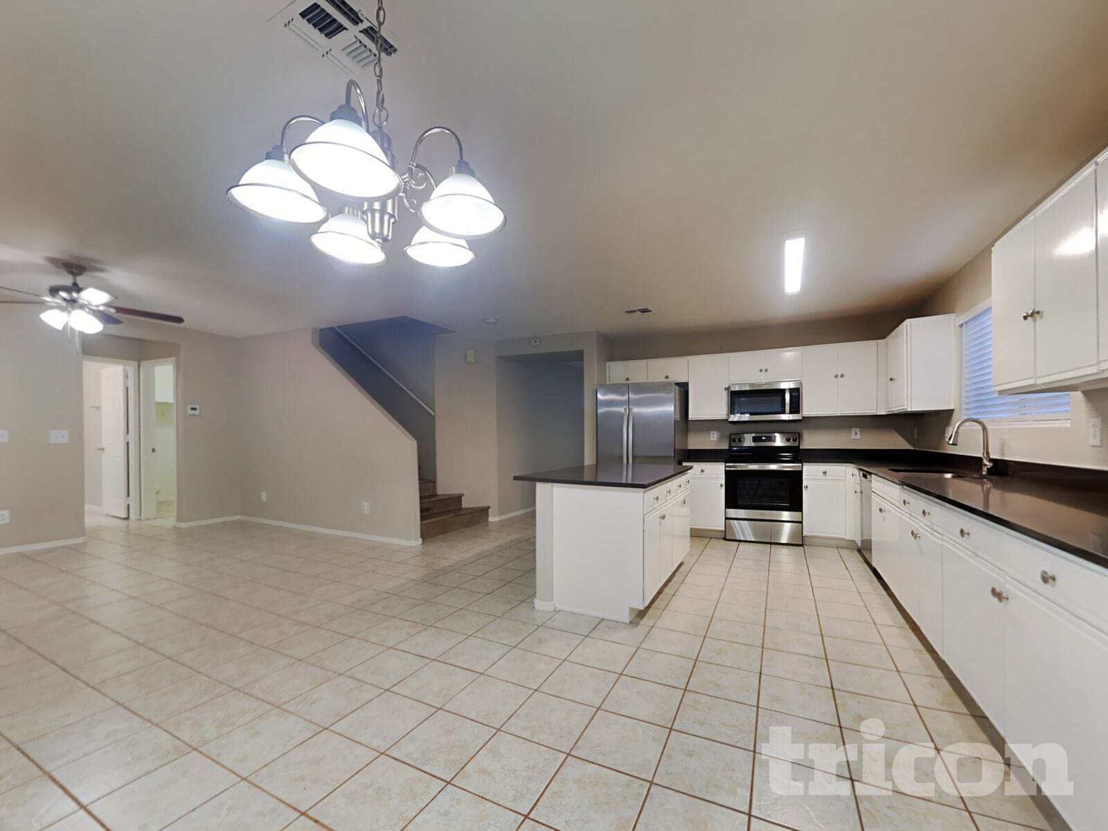 Building Photo - 11823 W Windrose Ave