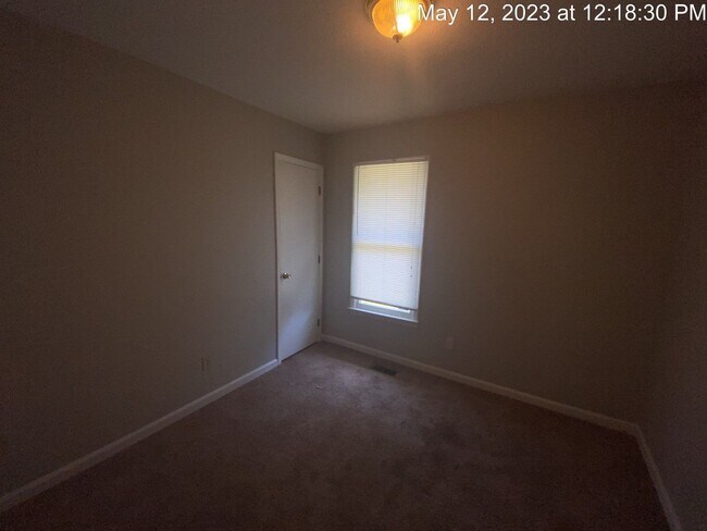 Building Photo - 6951 Calamar Dr