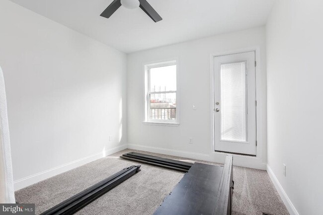 Building Photo - 1436 Haubert St