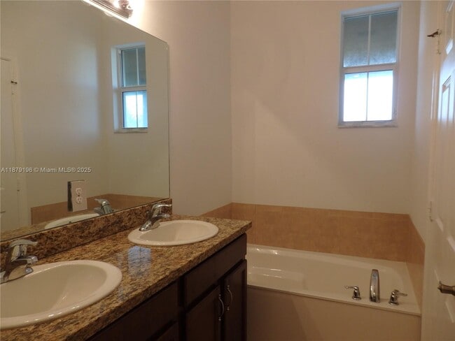 Building Photo - 1312 SW 147th Ave