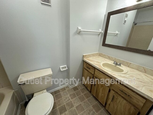 Building Photo - 12034 Tift Cir
