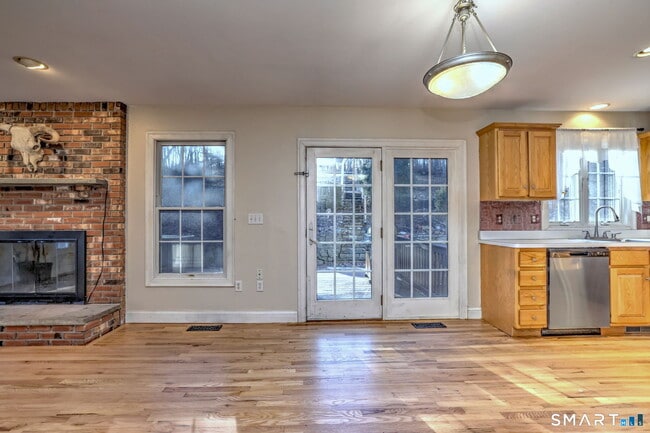 Building Photo - 1364 Kettletown Rd