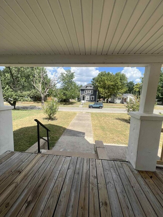 Building Photo - SUMMER SPECIAL: HALF OFF FIRST MONTH RENT!...