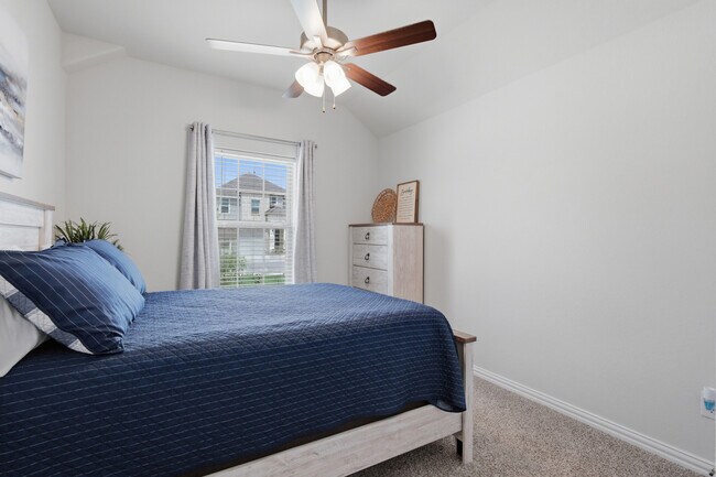 Building Photo - Bright 3-Bed Home with Island Kitchen, Private Patio, and Fenced Yard in New Braunfels