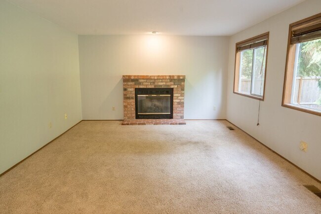 Building Photo - 4bd/2.5ba Sammamish Home