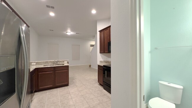 Building Photo - 1088 Avila Ln