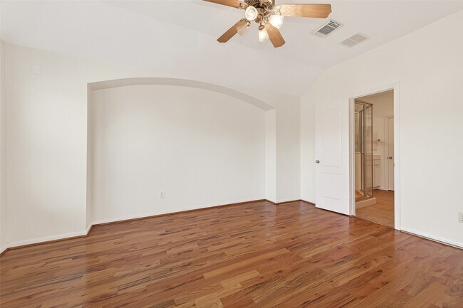 Building Photo - 17719 Brair Arbor