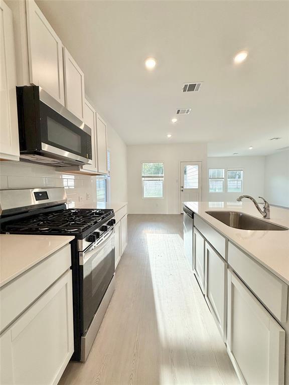 Building Photo - 131 Keefer
