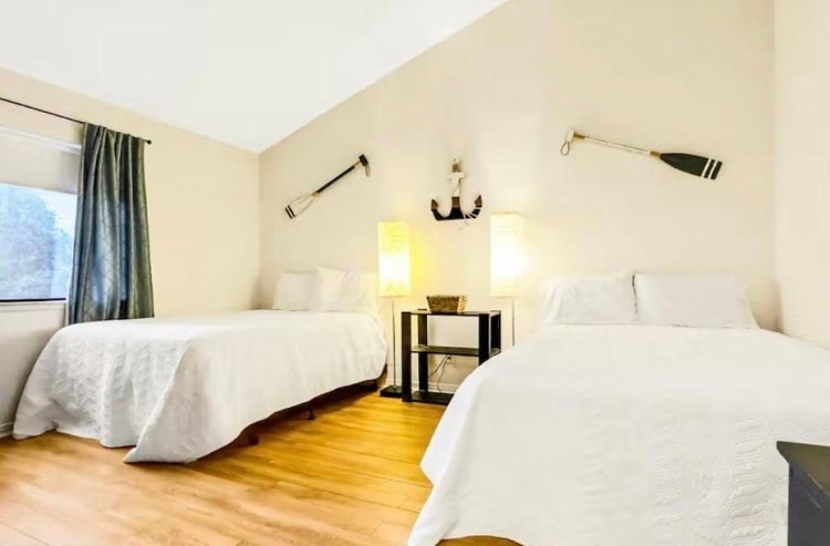 Downstairs master bedroom with 2 Queen beds - 930 Gulf Shore Dr