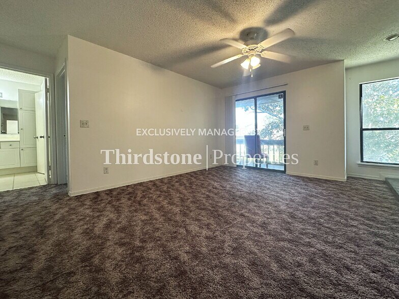 Building Photo - 10200 Belle Rive Blvd