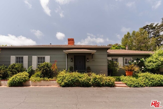 Primary Photo - 261 S Carmelina Ave
