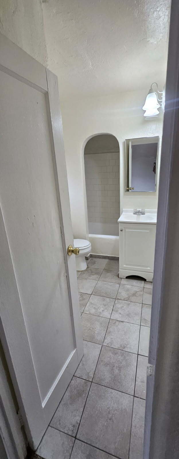 Building Photo - 300 Linda Vista Dr
